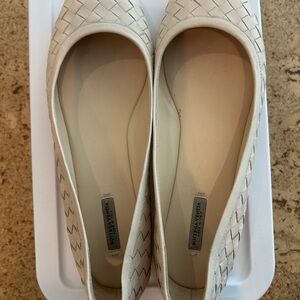 Bottega Veneta Women's Cream Flats